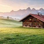 Der große Landhaus-Traum: Aktuelle Entwicklungen bei Immobilien auf dem Land