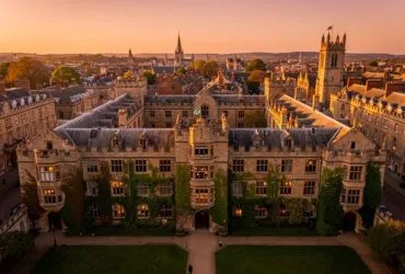 Universitäten mit Geschichte: Wo Tradition auf Innovation trifft