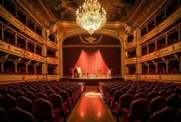 Italiens Opernhäuser: Ein Fest für die Sinne – Aktuelle Einblicke und Meisterwerke